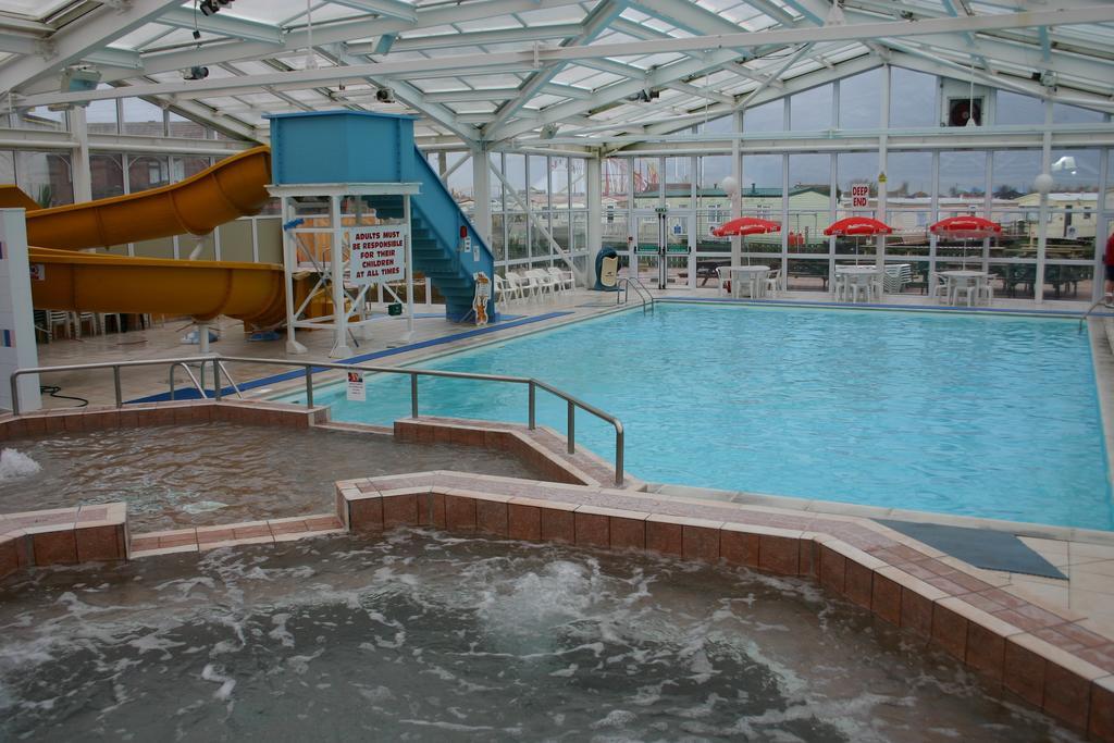 Coastfields Holiday Village Ingoldmells Bagian luar foto