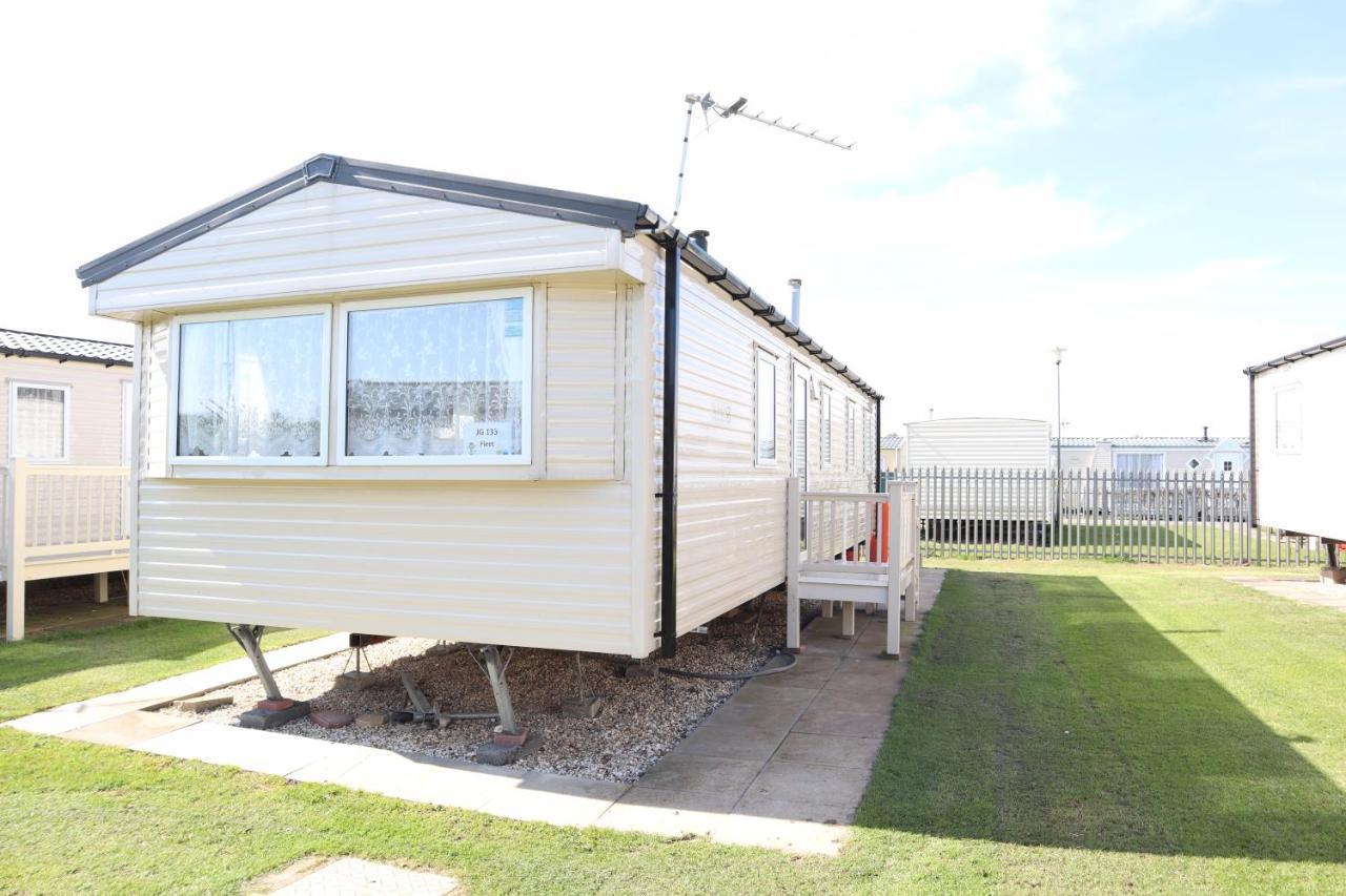 Coastfields Holiday Village Ingoldmells Bagian luar foto